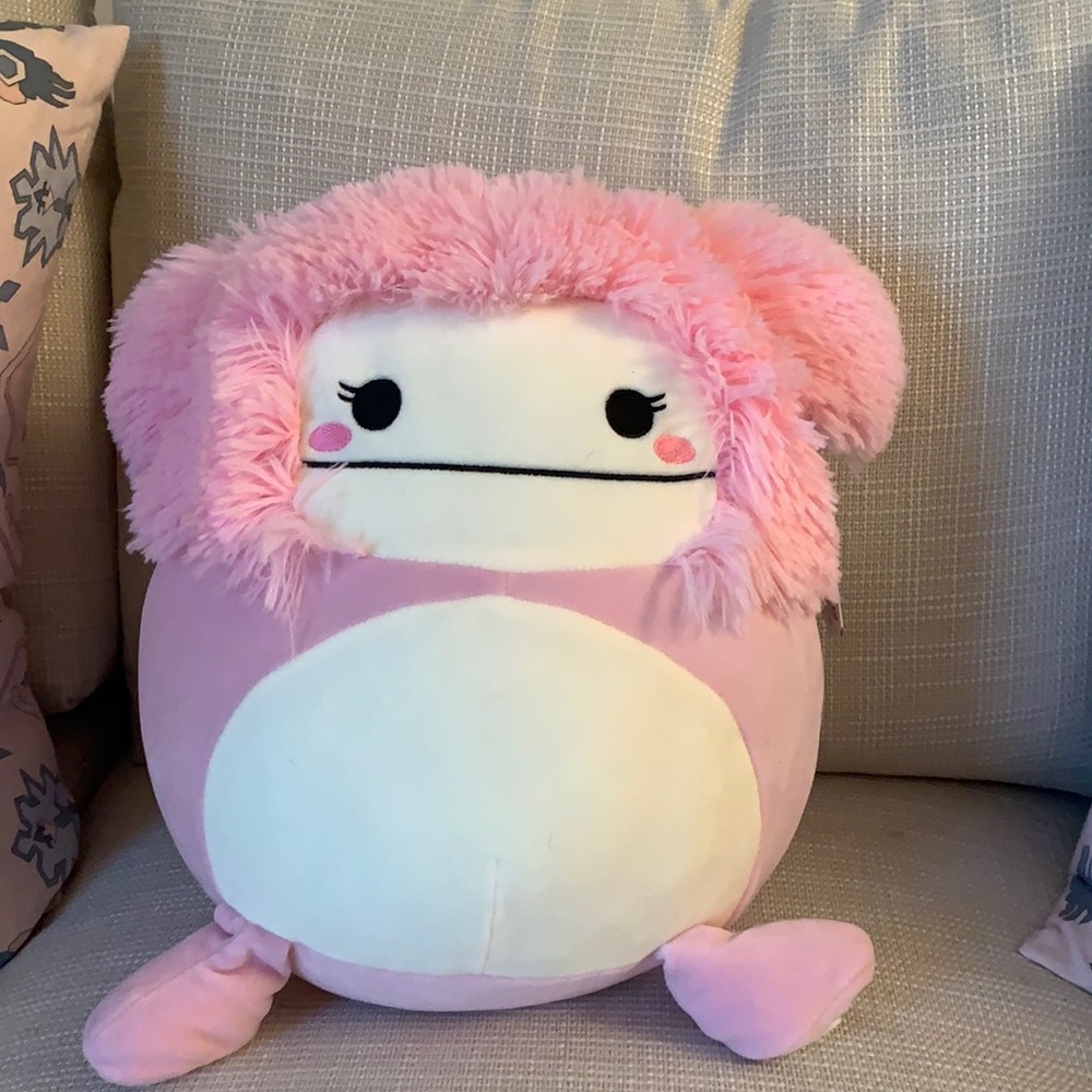 Brina 12 inch squishmallow